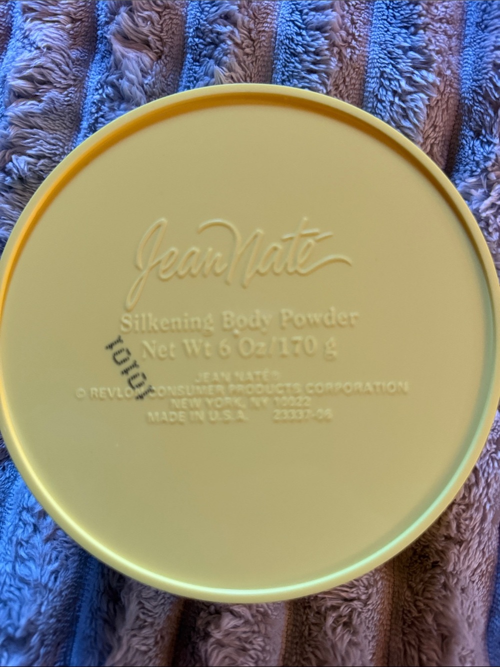 Jean Nate Silkening Body Powder 6 Ounce by Jean Naté original w puff - Picture 5 of 7